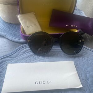 Gucci Oval/Round Sunnglasses - Brand New